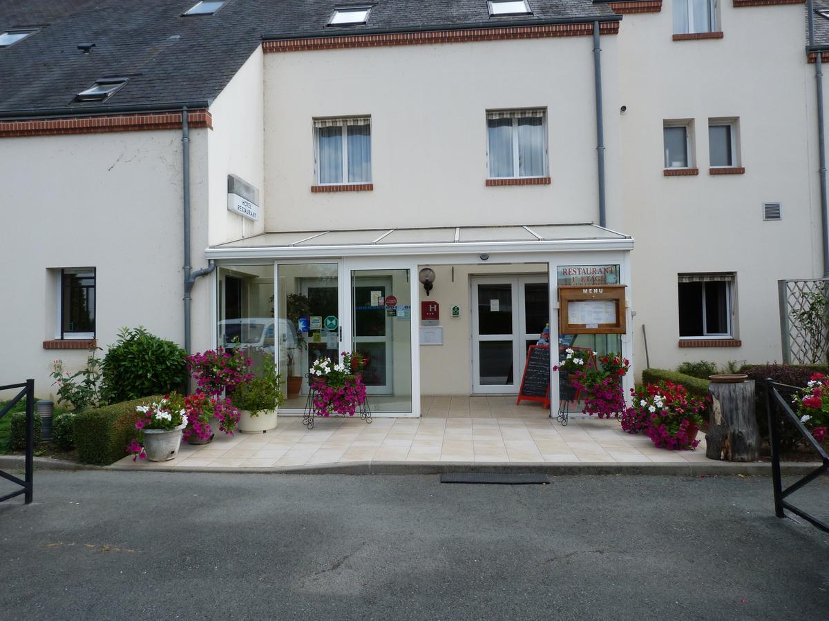 Hostellerie Du Chateau Saint-Pere-sur-Loire Buitenkant foto